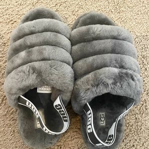 Uggs fluff yeah slippers